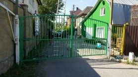 Распашные ворота. Заполнение- решетка.