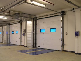 Промышленные секционные ворота DoorHan